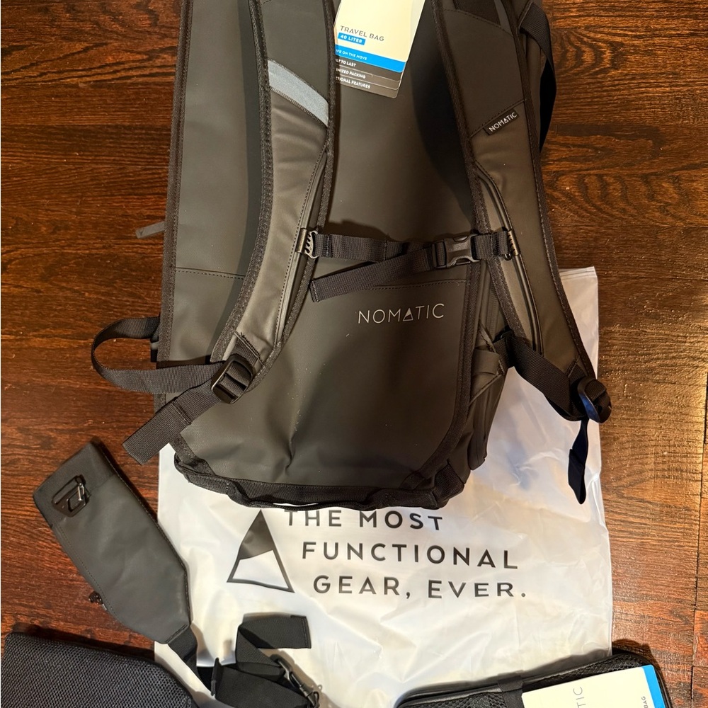 Nomatic v.2 40L Travel Bag - Black (TRBG40-BLK-02) With laundry Bag & Straps
